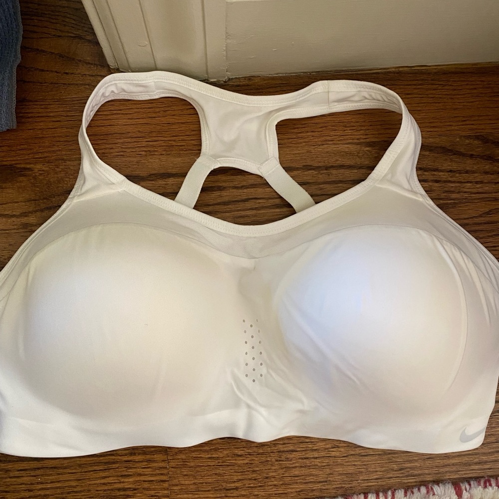 Nike DriFit Sports bra size Large D E